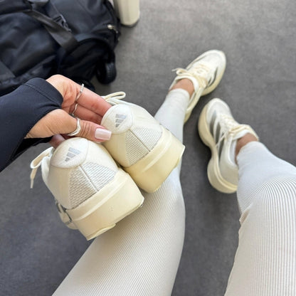 Tênis Feminino Adizero Evo SL Cinza