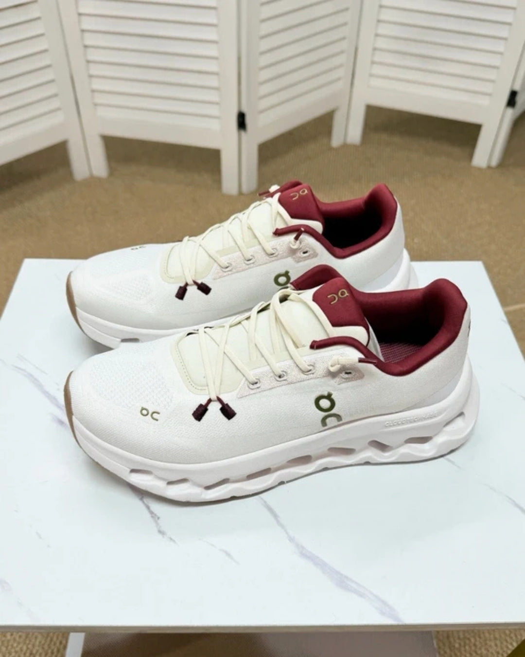 Tênis Feminino On Cloudtilt Branco e Vermelho + Brinde Especial + Frete Rápido