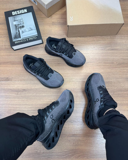 Tênis Masculino On Cloudsurfer Max Preto e Cinza + Frete Rápido + Brinde Exclusivo