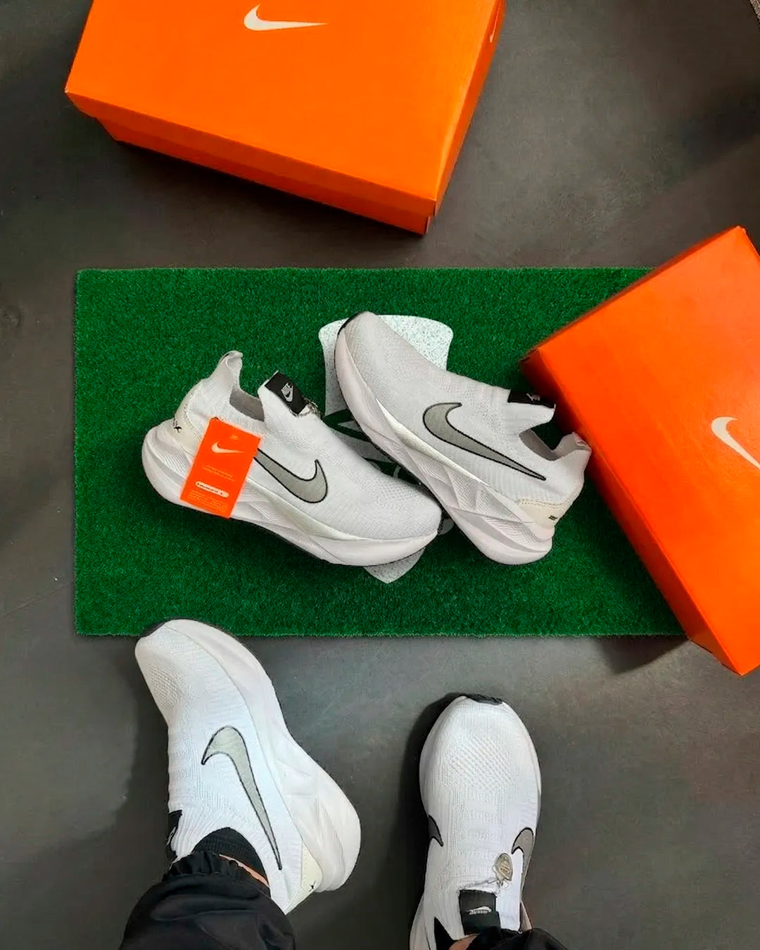 Tênis Nike Zoom X Meia Knit + Brinde Especial